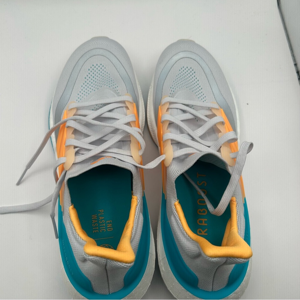 adidas Men’s Ultraboost Light Running Shoes (Ultraboost 23) size 9 - Picture 13 of 13